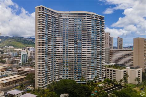 445 Kaiolu St. . Honolulu apartments